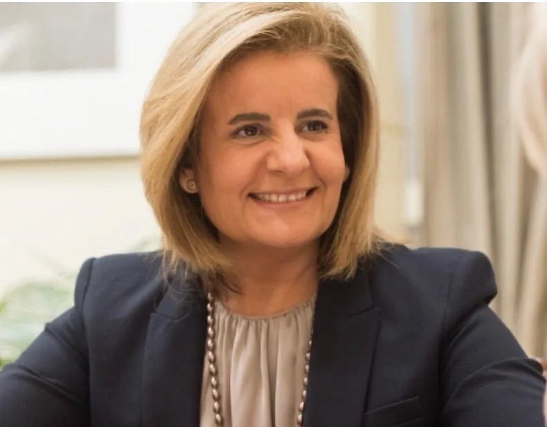Retrato de Fátima Báñez, presidenta de la Fundación CEOE y exministra de Empleo, publicado por la CEOE.
