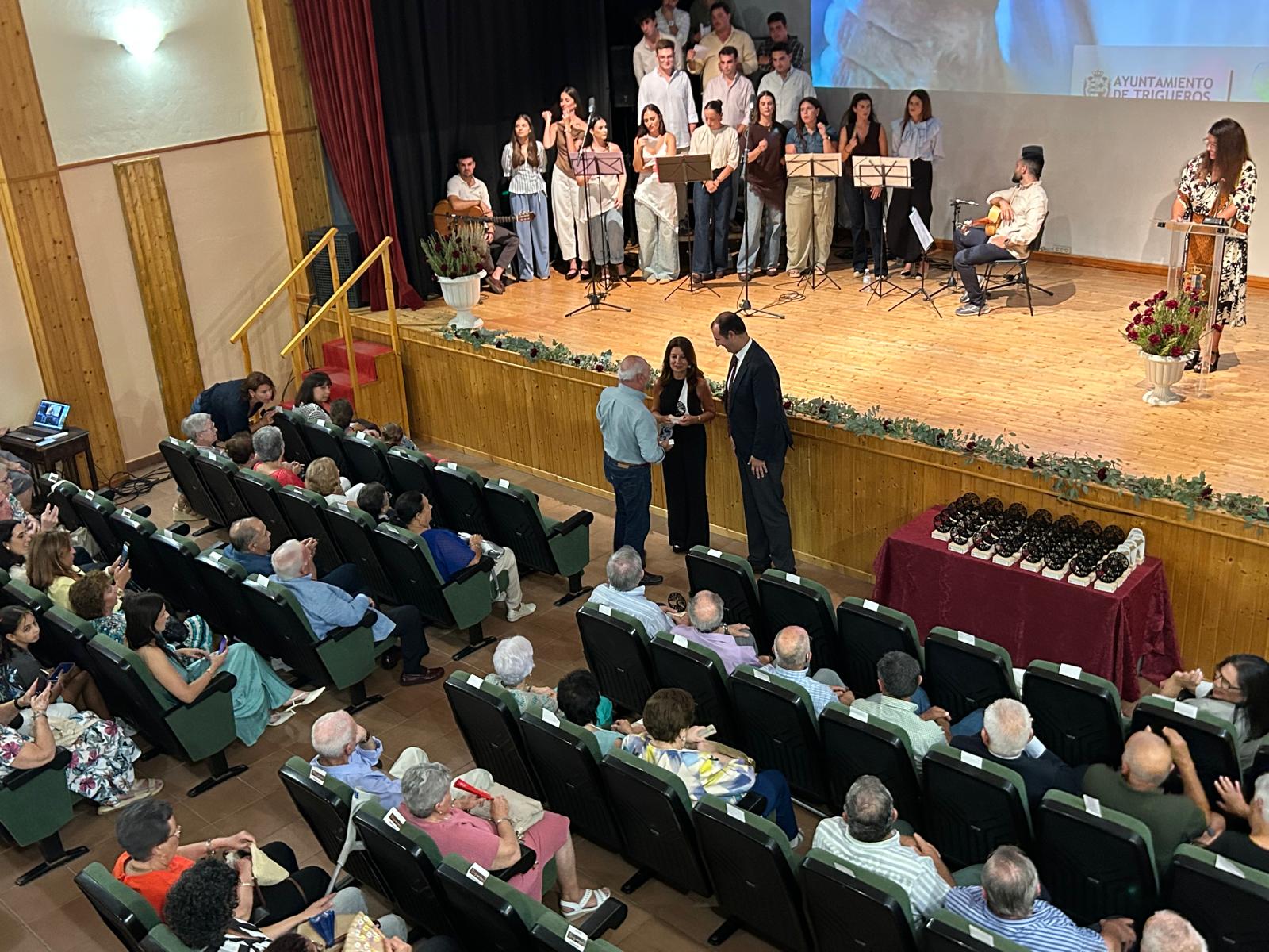 Imagen de la noticia: Trigueros homenajea a los vecinos que cumplen 80 años en 2026
