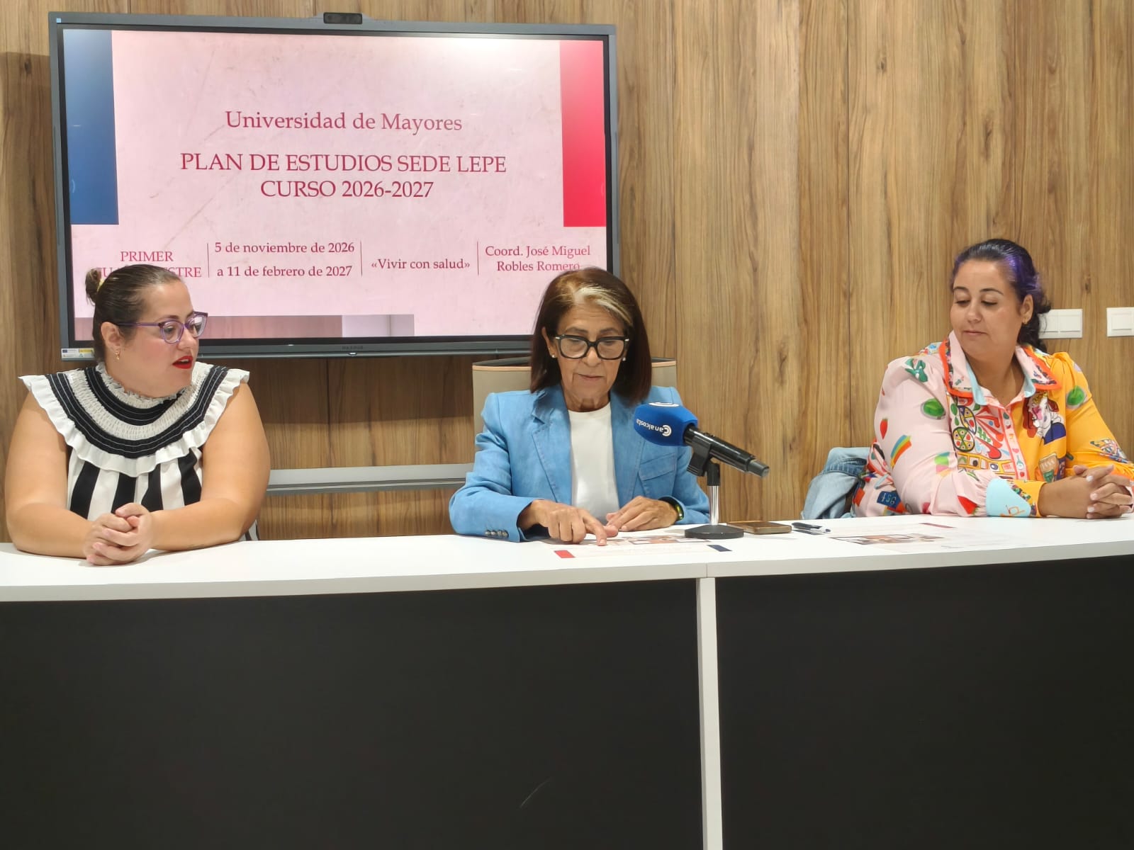 Image for the story: The University of Mayores de Lepe opens the course with health and artificial intelligence