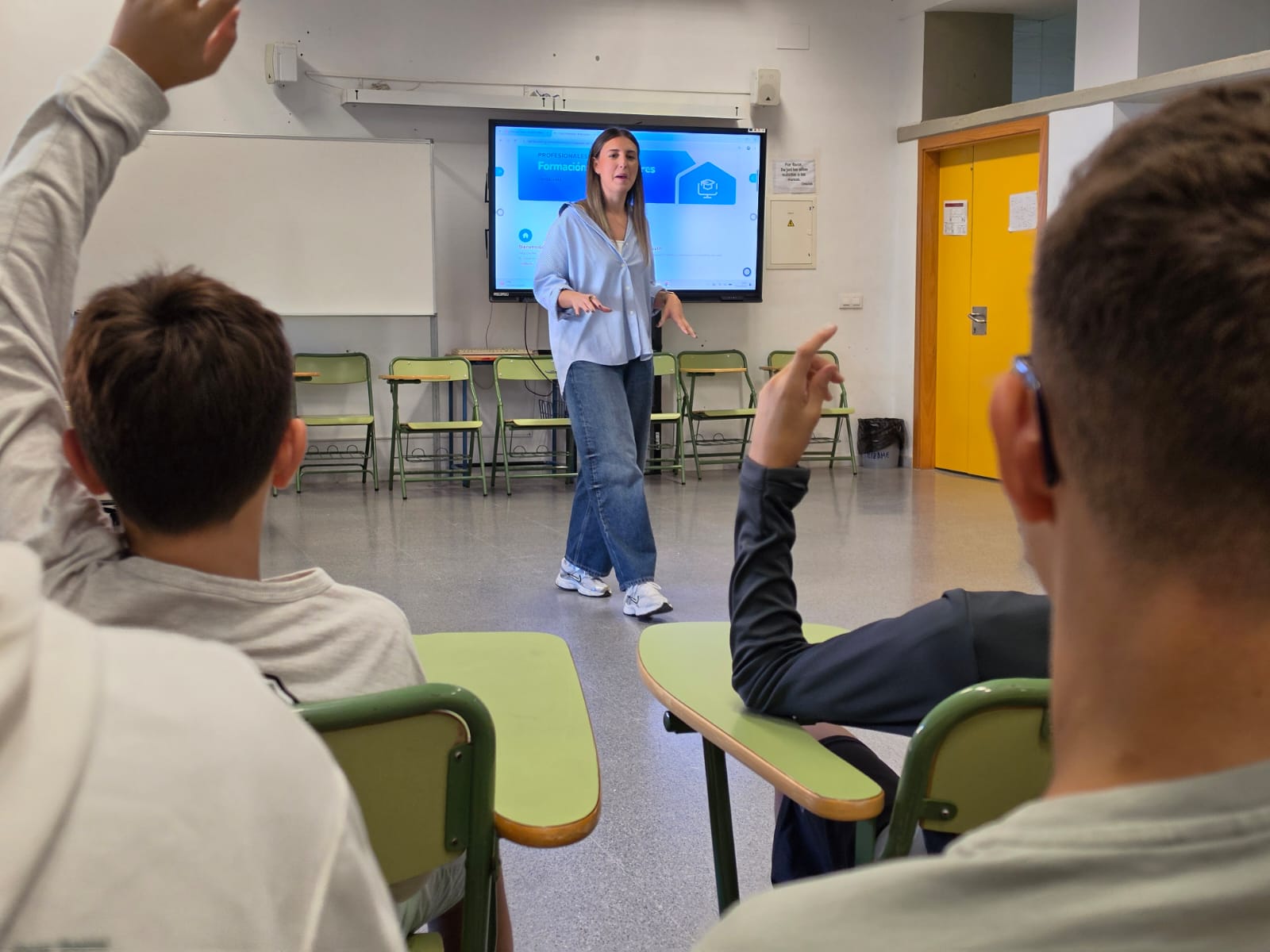 Image for the story: Aljaraque brings a workshop to a secondary school to measure alcohol consumption risk in 2nd year of ESO