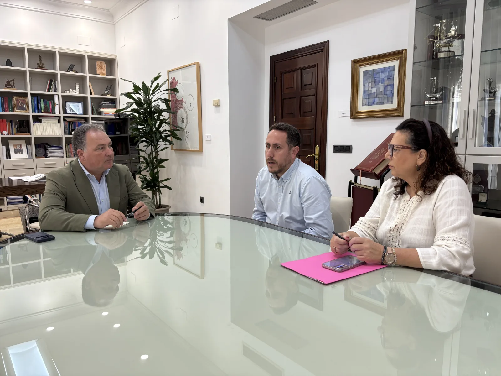 Imagen de la noticia: Nerva y Diputación abren una hoja de ruta conjunta para atender las necesidades del municipio