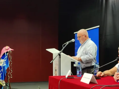 Imagen de la noticia: Isla Cristina presenta la edición ampliada de «Palabras encantadas»