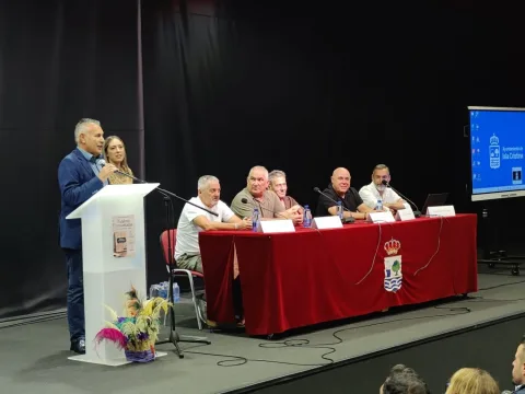 Imagen de la noticia: Isla Cristina presenta la edición ampliada de «Palabras encantadas»